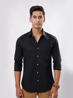 ROYALTAIL - Men Classic Fit Solid Spread Collar Black Casual Shirt