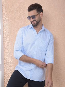 CRIMSOUNE CLUB - Men Blue Checkered Pure Cotton Slim Fit Shirt