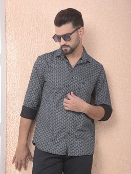 CRIMSOUNE CLUB - Men Black Printed Slim Fit Shirt