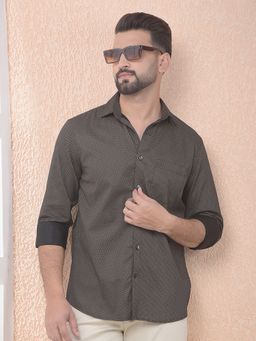 CRIMSOUNE CLUB - Men Brown Printed Slim Fit Shirt