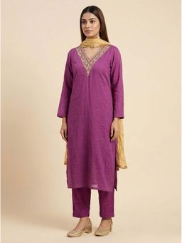 Bcz Style - Purple Embroidered Round Neck Kurta With Pant