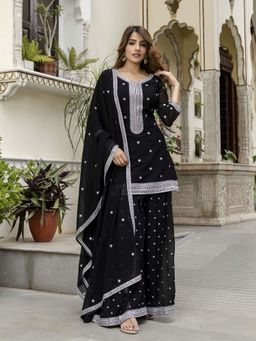 Trendmalls - Black Embroidered Round Neck Co-ord Set