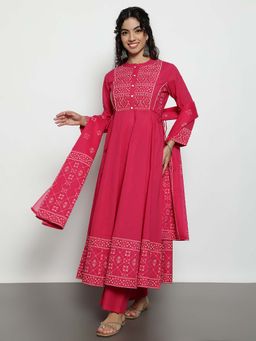 Vbuyz - Pink Printed Mandarin Neck Kurta Pant With Dupatta