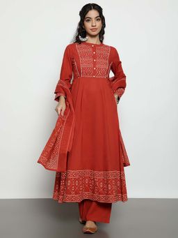 Vbuyz - Rust Printed Mandarin Neck Kurta Pant With Dupatta