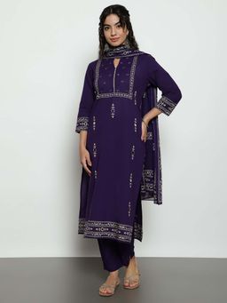 Vbuyz - Purple Printed Mandarin Neck Kurta Pant With Dupatta