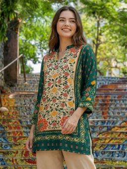 KAFTANIZE - Green Floral Printed Short Kurti