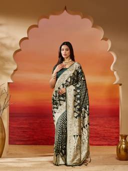 Kasee - Green Woven Saree