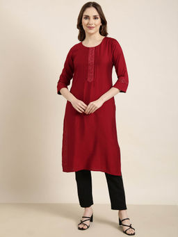 SHOWOFF - Women's Maroon Embroidered Straight Kurta