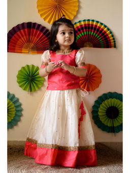 EKANTA - Kayalvizhi Ivory and Orange Mini (Set of 2)