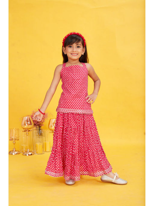 skirt with short kurti dress Short kurti with a skirt ? Yes please , Check out Preetizen.com | preetizen_