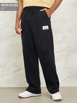 Styli - Heavy Fleece Pintuck Trackpants with Badge Detail Black