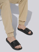 Black color option, Currently selected