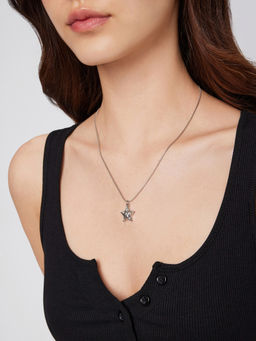 Cider - Metallic Star Pendant Necklace