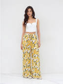 Yellow color option, Currently selected