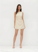 Off White color option, Currently selected