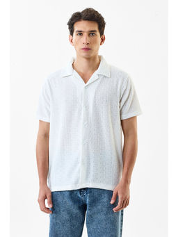Snitch - Men White Textured Casual Shirt