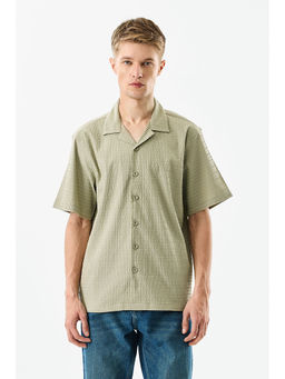 Snitch - Men Green Textured Casual Shirt