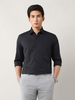 Arrow - Men Black Self Design Formal Shirt