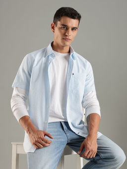 Tommy Hilfiger - Men Blue Textured Casual Shirt