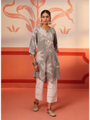 Grey color option, Currently selected