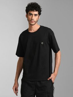 Kazo - Tiger Metal Trim T-Shirt