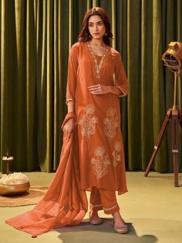 Autumnlane - Women Rust Floral Kurta with Pant & Dupatta