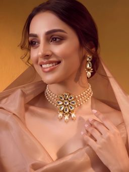 ADIVA - Gold-Plated Kundan Pearl Beaded Floral Jewellery Set