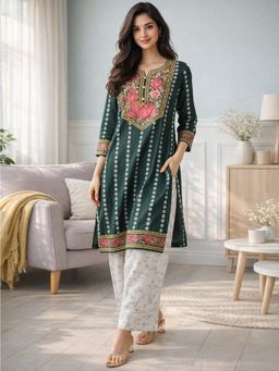 Gahan - Women Green Pure Cotton Woven Kurta and Pant