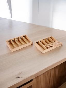 LITTLE GINNIE - Spindle Box