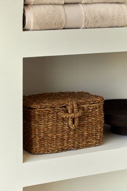H&M - Beige Lidded Seagrass Storage Basket