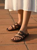 Brown color option