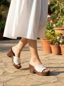 White color option, Sold out, Currently selected