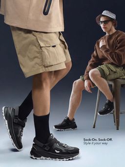 The Souled Store - Official Rovers: Batman Men Black Sneakers