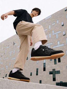The Souled Store - Kanso ZE: Black Men Low Top Sneakers