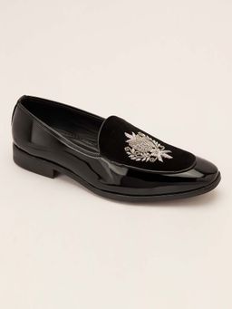 Vastramay - Men Black Velvet-Patent Hybrid Loafers