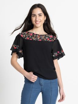 SHAYE - Boat Neck Black Floral Print Short Sleeves Casual Top