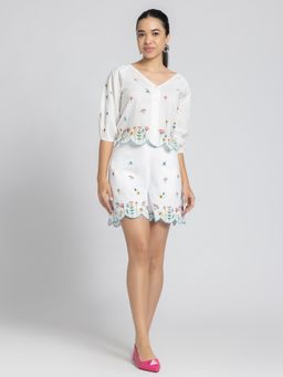 SHAYE - White Embroidered Casual Women Co-Ord