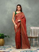 Red color option, Sold out, Currently selected