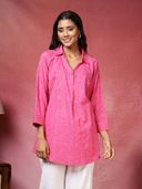 Pink color option, Sold out, Currently selected