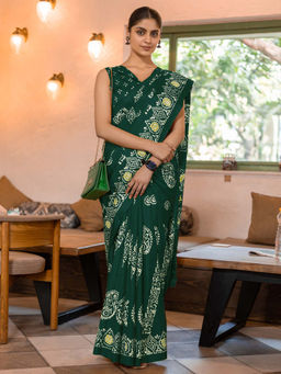 Akhilam - Women Green Silk Saree with Unstitched Blouse