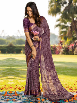 Akhilam - Women Magenta Cotton Saree with Unstitched Blouse