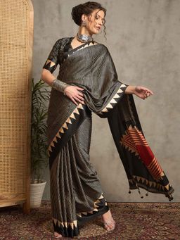 Akhilam - Women Black Crepe Saree with Unstitched Blouse