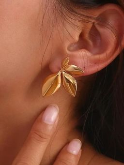 Putstyle - Glossy Leafy Shaped Earrings - Gold