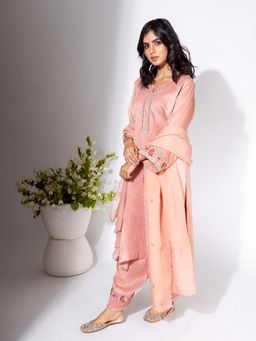 NEMAANI - Pink Kurta with Pant and Dupatta (Set of 3)