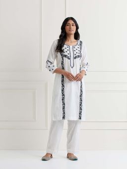 NEMAANI - White Embroidered Kurta with Pant (Set of 2)