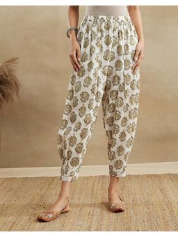 Fabindia - Women White Cotton Abstract Tapered Pant