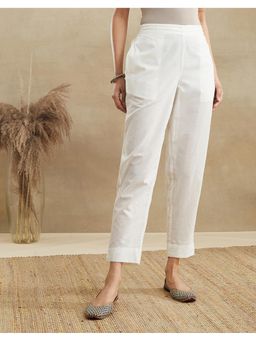 Fabindia - Women Off White Cotton Solid Tapered Pant