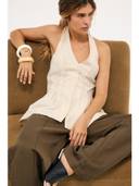 Beige color option