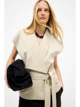 NA-KD - Sleeveless Wrap Vest Top With Belt -Beige