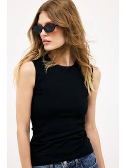 NA-KD - Body Hugging Top-Black